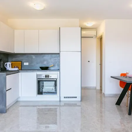 Apartment Nevia - A6 - Mpolo *