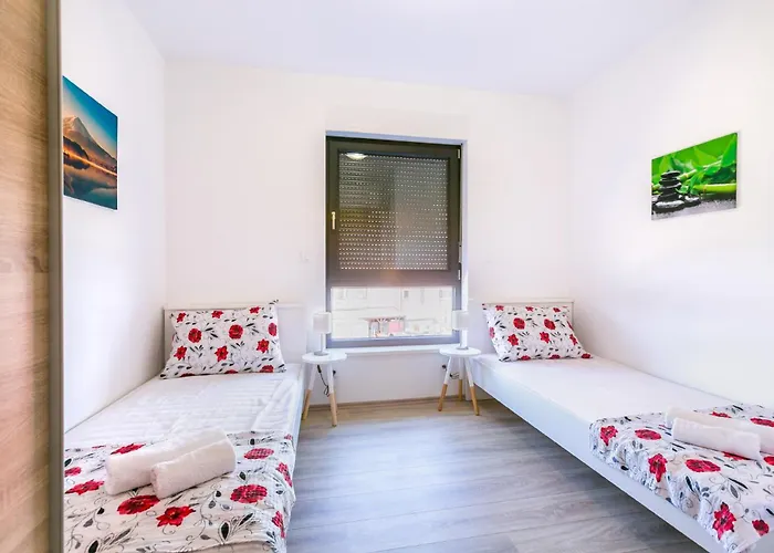 Nevia - A6 - Mpolo 아파트 메덜린